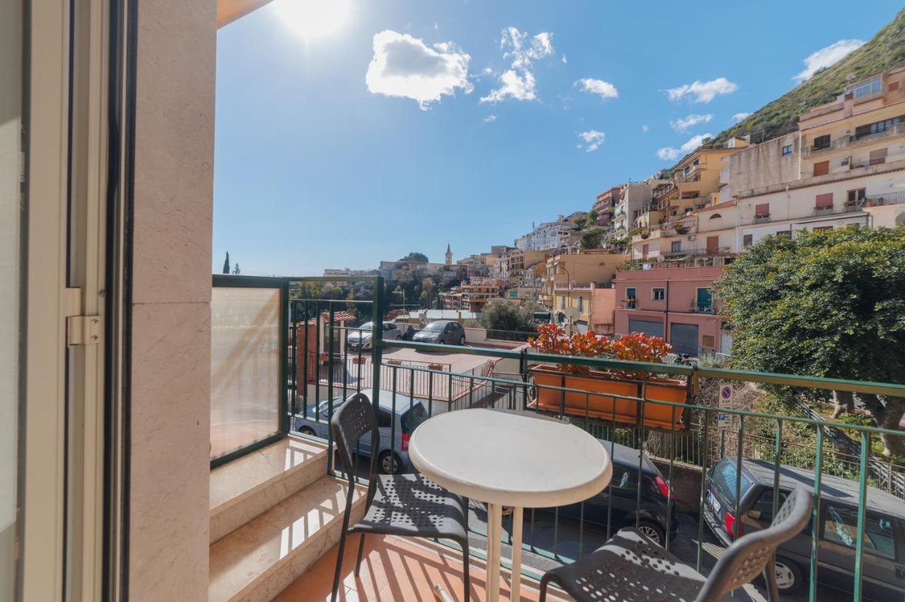 타오르미나 Fontana Vecchia B&B 외부 사진